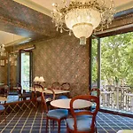 Continental Hotel 3*