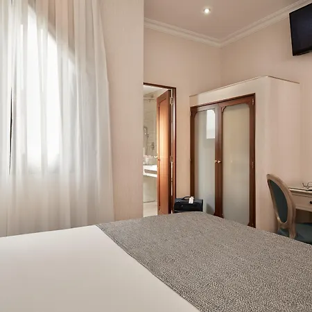 Continental Hotel