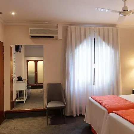 Continental Hotell