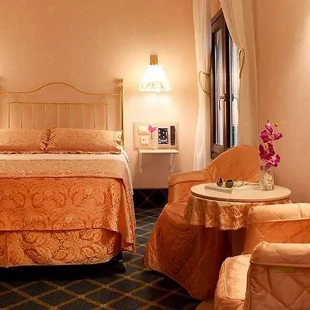 Hotell Continental 3*