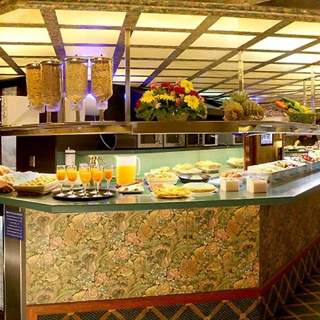 Continental מלון