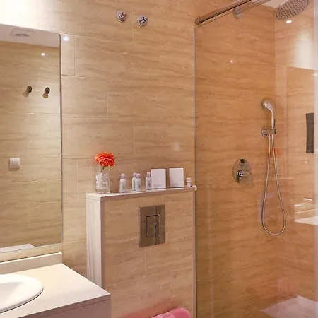 Continental Hotel 3*