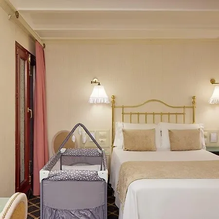 Continental Hotel 3*